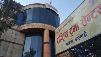 ट्रमा सेन्टरदेखि वैद्यखानासम्मका करोडौँका मेसिन प्रयोगविहीन, नागरिक निजी अस्पताल जान बाध्य