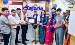 रत्ननगरमा कजारिया रमेश टाइल्सको नयाँ शोरुम सञ्चालन
