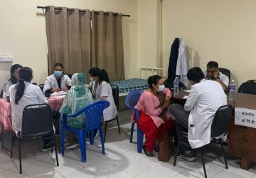 होल्डिङ सेन्टरमा सुकुमवासीको नियमित स्वास्थ्य परीक्षण